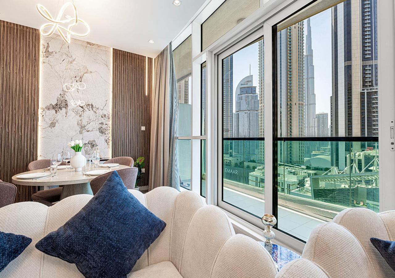 Apartment Burj Khalifa View! 2 Bedroom Luxe With 4 Minute Walk To Mall! Pool And Sauna Access! *