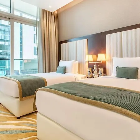Burj Khalifa View! 2 Bedroom Luxe Apartment With 4 Minute Walk To Dubai Mall! Pool And Sauna Access! Exterior photo