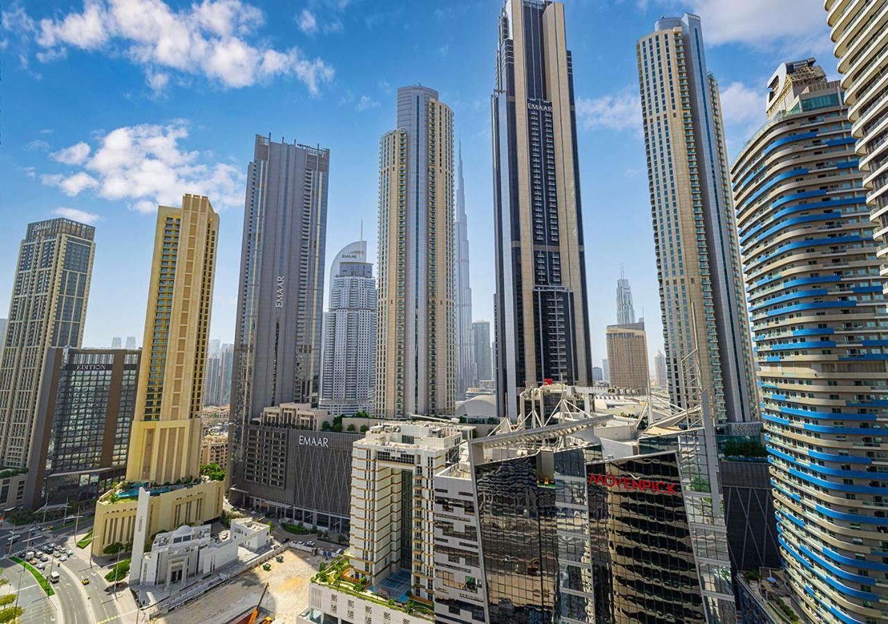 Burj Khalifa View! 2 Bedroom Luxe With 4 Minute Walk To Mall! Pool And Sauna Access! * Dubai