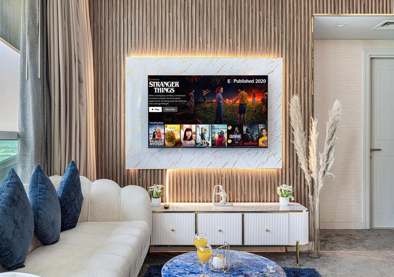Burj Khalifa View! 2 Bedroom Luxe With 4 Minute Walk To Mall! Pool And Sauna Access! *
