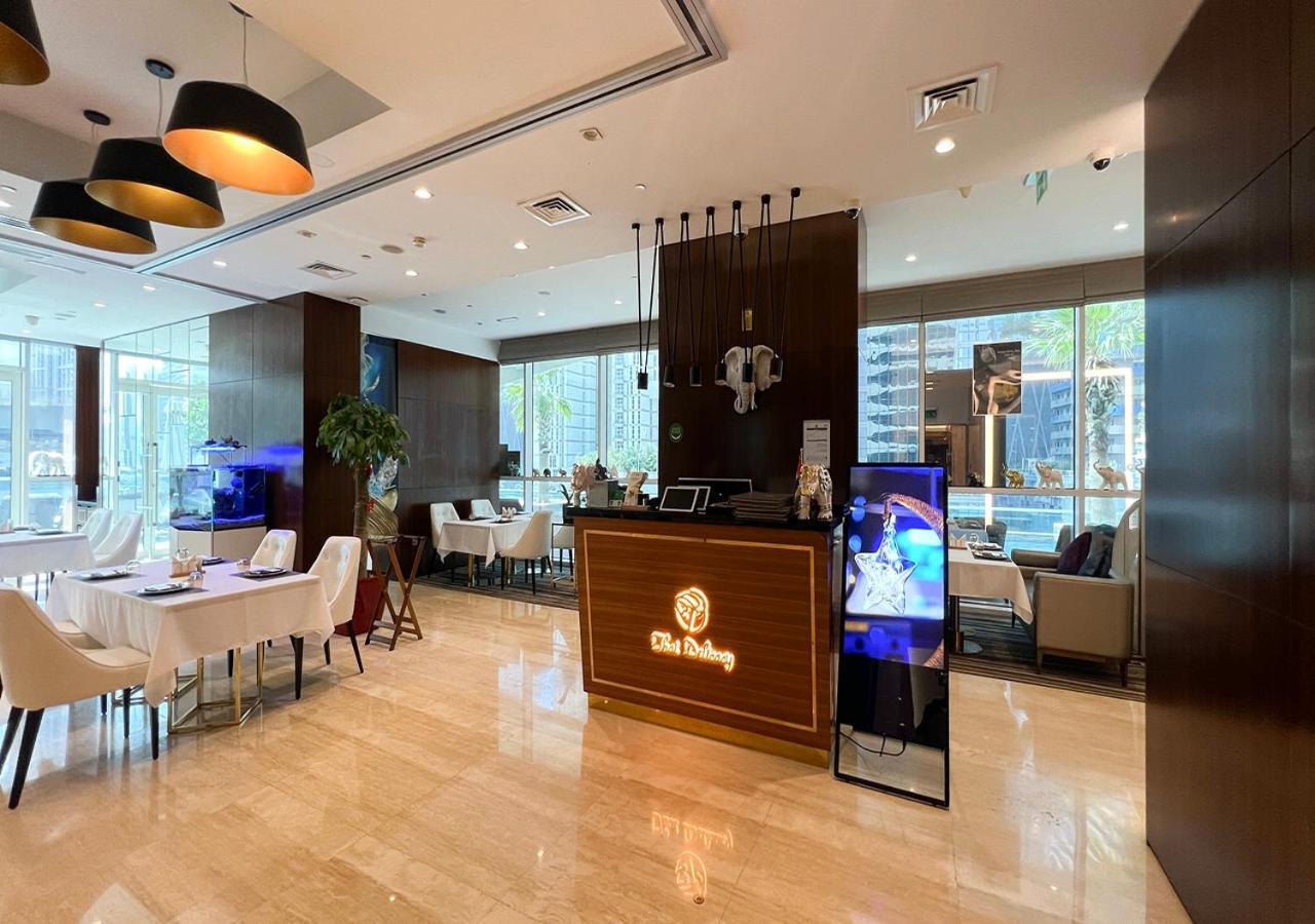 Burj Khalifa View! 2 Bedroom Luxe With 4 Minute Walk To Mall! Pool And Sauna Access! Apartment