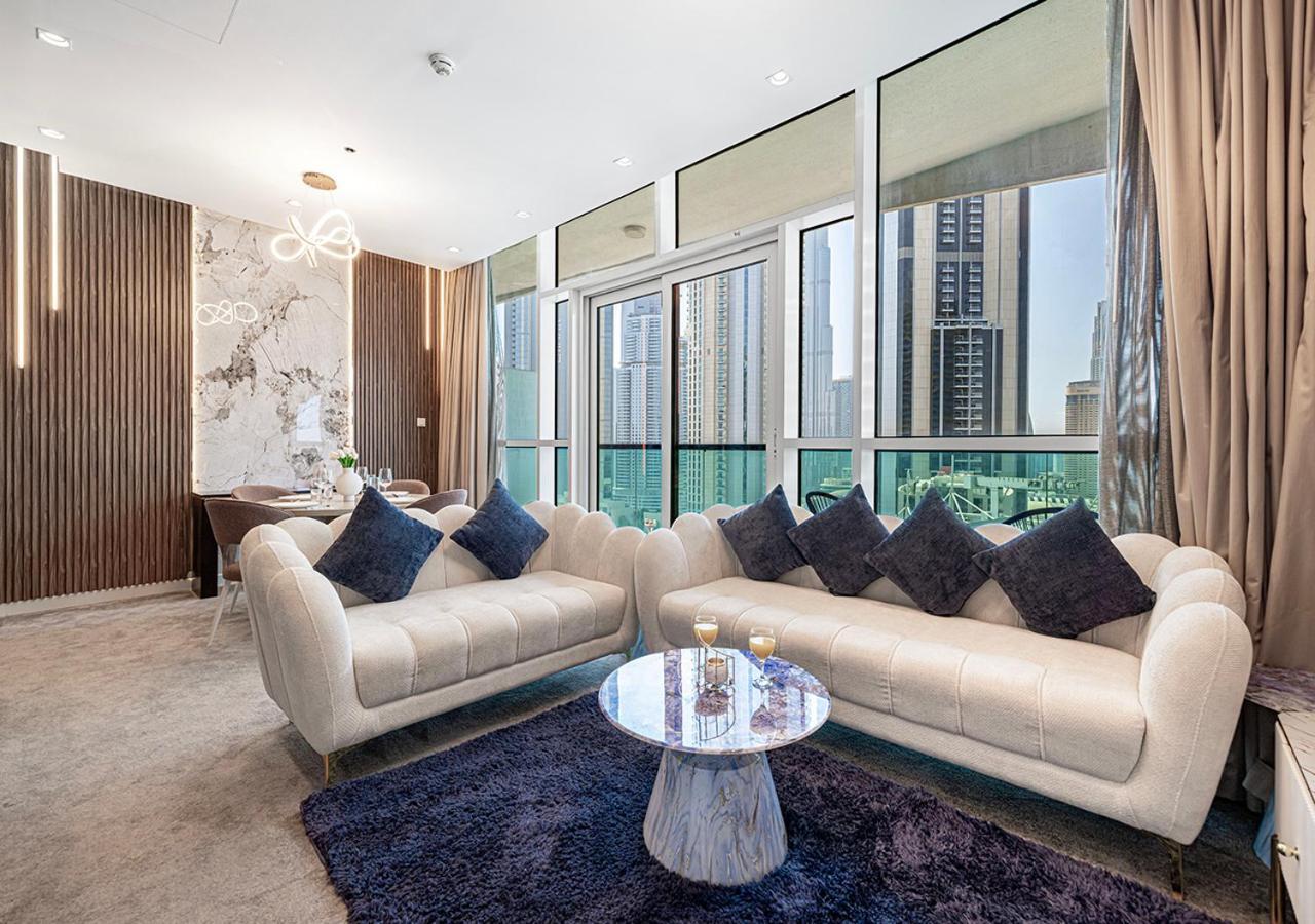 Apartment Burj Khalifa View! 2 Bedroom Luxe With 4 Minute Walk To Mall! Pool And Sauna Access! Dubai